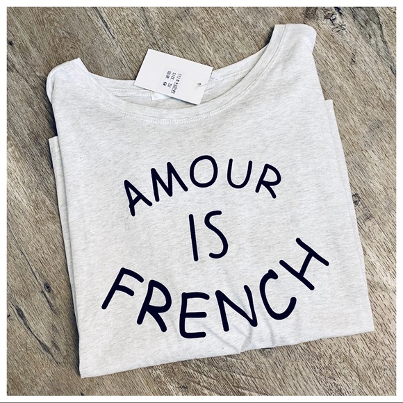 ✨LAST ONE ✨PARIS✨L’amour  is French T-shirt - Picture 3 of 11